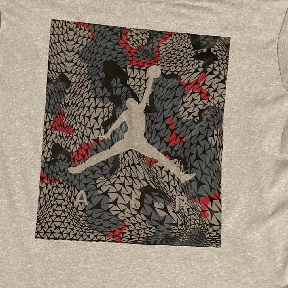 BOYS YOUTH LARGE JORDAN TEE SHIRT